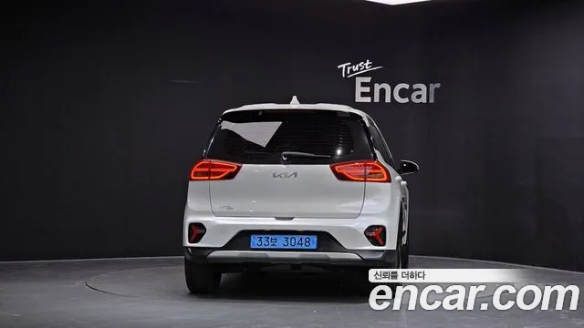 Kia Niro 2022 thumb 4
