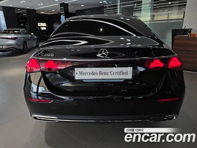 Mercedes-Benz E-Класс 2025 thumb 4