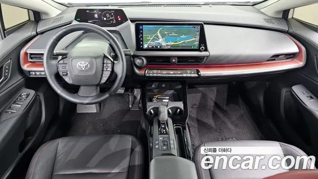 Toyota Prius 2024 thumb 6