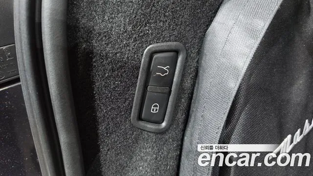 Maserati Levante 2020 thumb 12