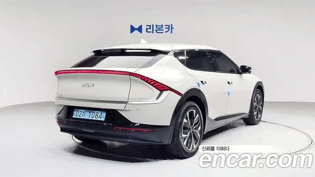 Kia EV6 2023 thumb 4