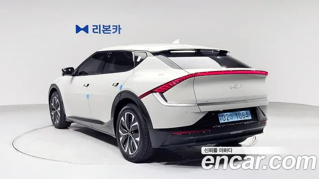 Kia EV6 2023 thumb 6