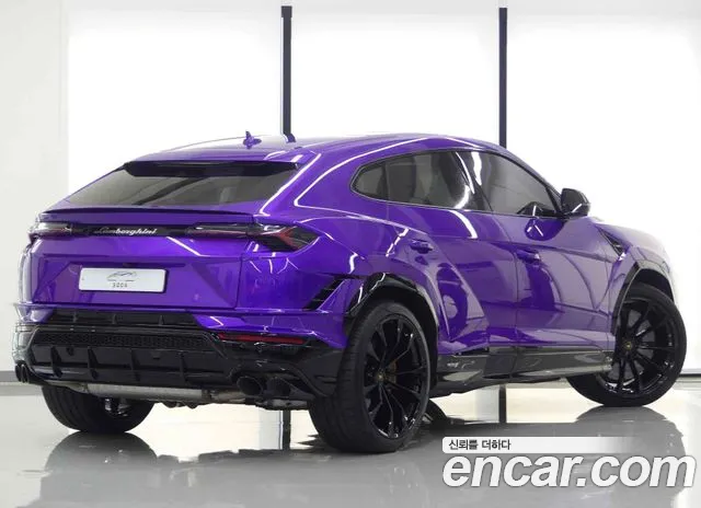Lamborghini Urus 2024 thumb 3