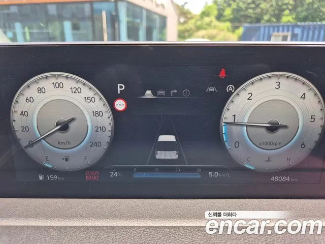 Hyundai Staria 2023 thumb 8