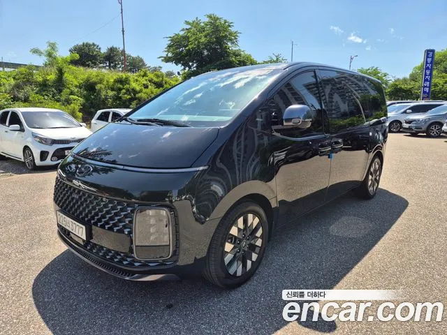 Hyundai Staria 2023 thumb 11