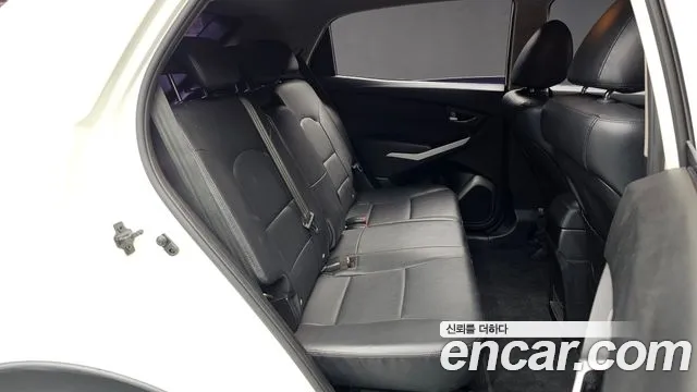 KG_Mobility_Ssangyong KORANDO 2014 thumb 11