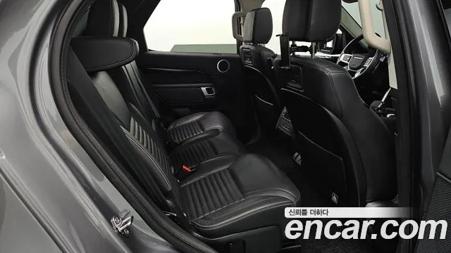 Land Rover Discovery 2022 thumb 11