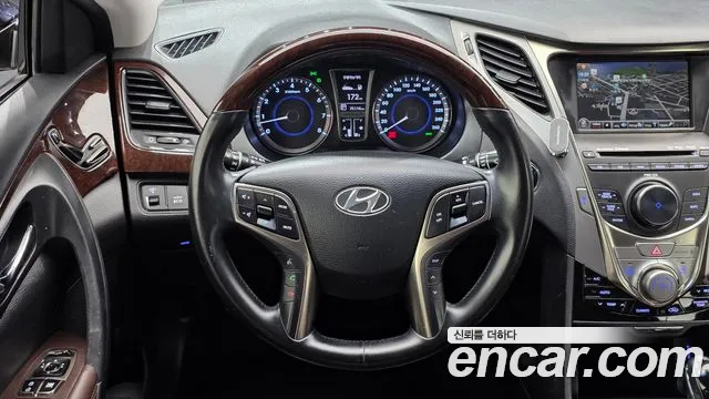 Hyundai Grandeur 2011 thumb 12