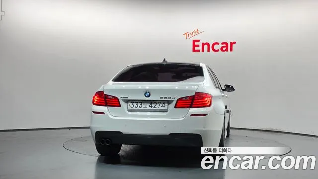 BMW 5-Series 2016 thumb 4