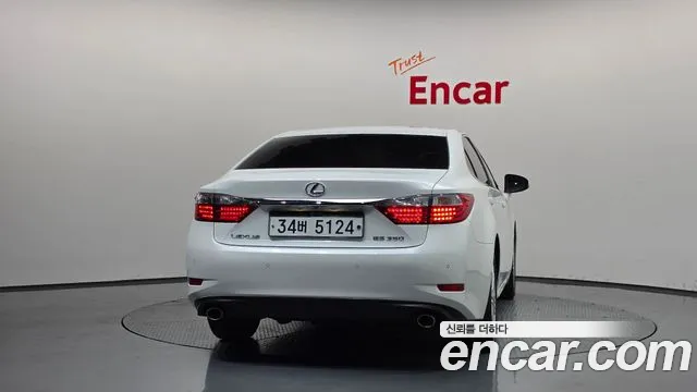 Lexus ES 2012 thumb 4