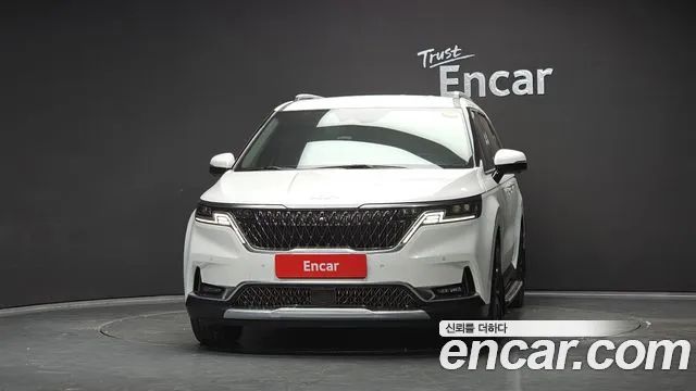 Kia Carnival 2021 thumb 3