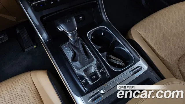 Kia Carnival 2021 thumb 9