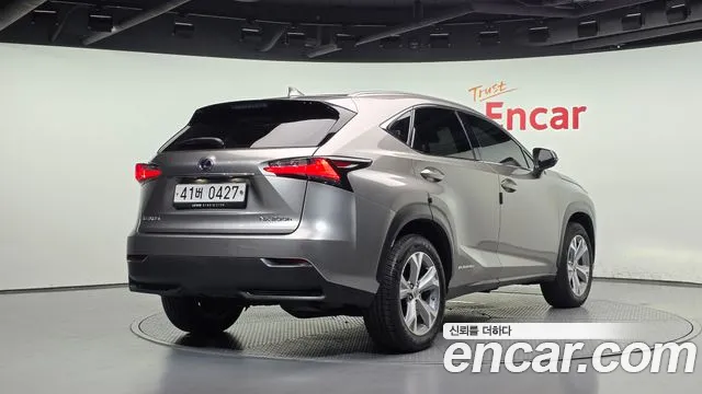 Lexus NX 2016 thumb 2