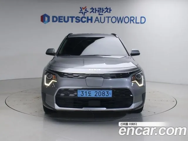 Kia Niro 2023 thumb 3
