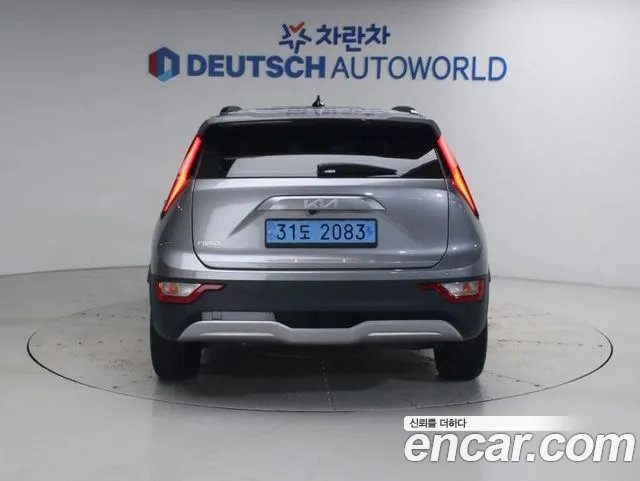 Kia Niro 2023 thumb 4