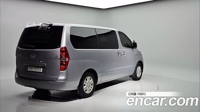 Hyundai Starex 2021 thumb 2