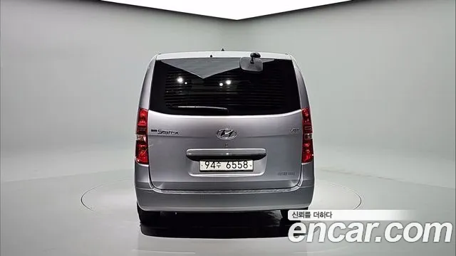 Hyundai Starex 2021 thumb 4