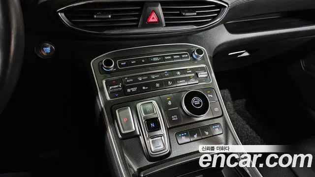 Hyundai Santa Fe 2022 thumb 9