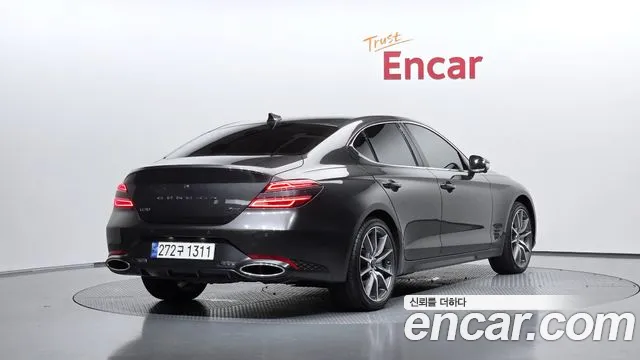 Genesis G70 2024 thumb 2