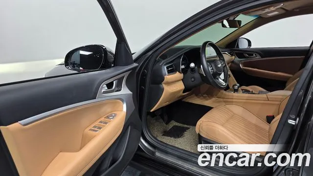 Genesis G70 2024 thumb 10