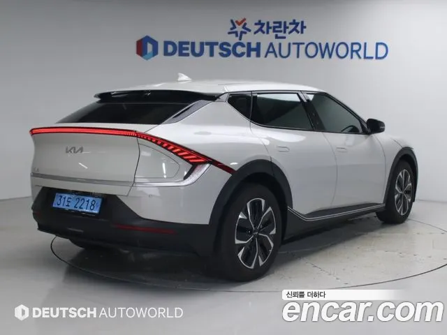Kia EV6 2022 thumb 2