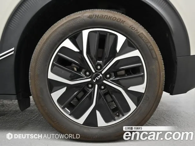 Kia EV6 2022 thumb 5