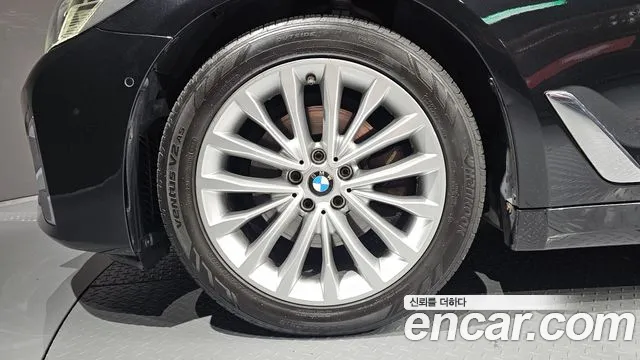 BMW 5-Series 2022 thumb 5