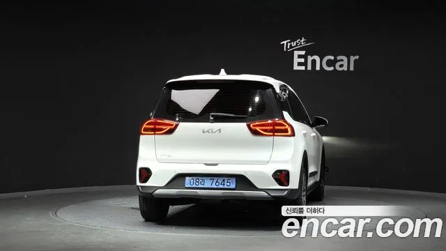 Kia Niro 2022 thumb 4