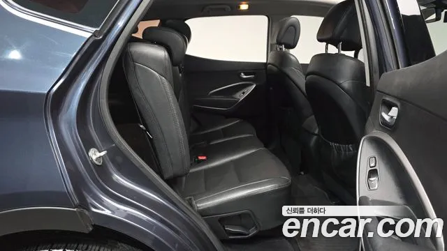Hyundai Santa Fe 2012 thumb 11
