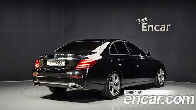 Mercedes-Benz E-Класс 2019 thumb 2