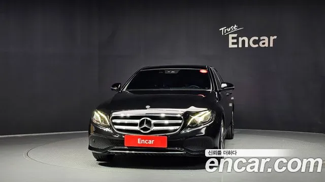 Mercedes-Benz E-Класс 2019 thumb 3