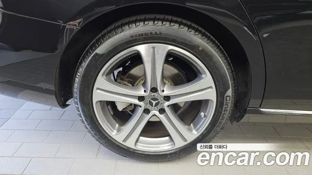 Mercedes-Benz E-Класс 2019 thumb 5