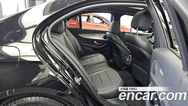 Mercedes-Benz E-Класс 2019 thumb 12