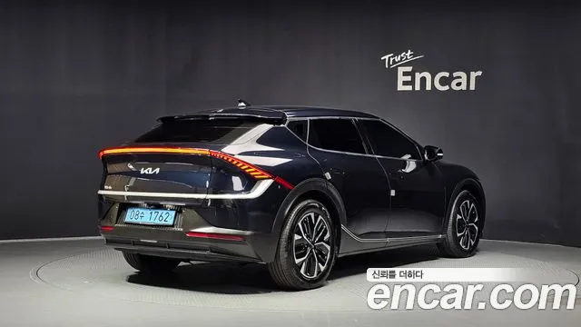 Kia EV6 2021 thumb 2