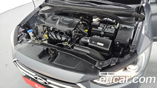 Hyundai Avante 2015 thumb 6