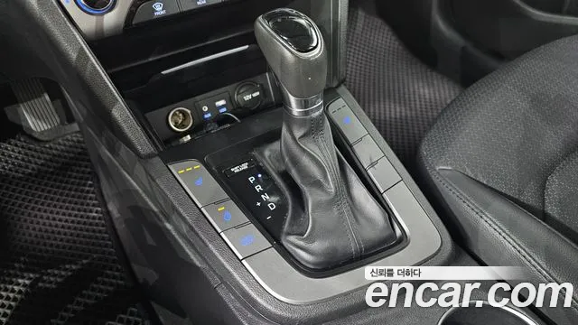 Hyundai Avante 2015 thumb 9