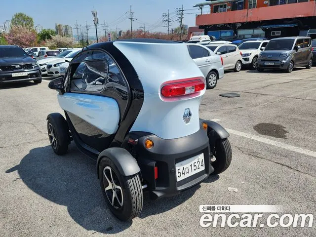 Renault-KoreaSamsung Twizy 2018 thumb 4