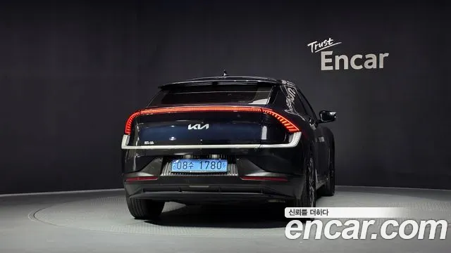 Kia EV6 2021 thumb 4