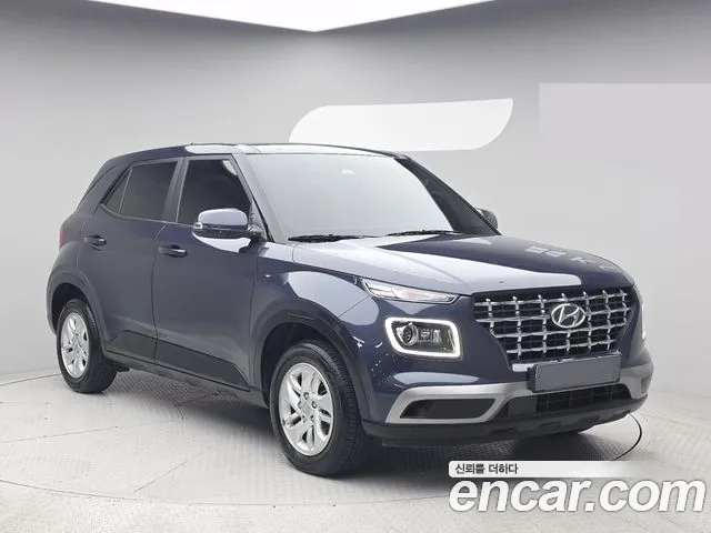 Hyundai Venue 2023 thumb 2