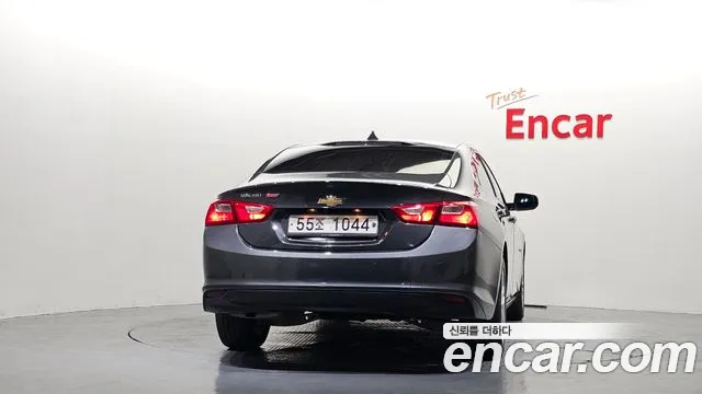 ChevroletGMDaewoo Malibu 2017 thumb 4