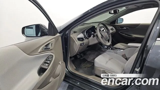 ChevroletGMDaewoo Malibu 2017 thumb 10