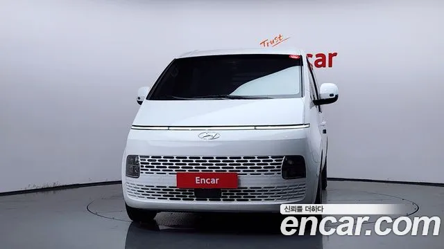 Hyundai Staria 2022 thumb 3