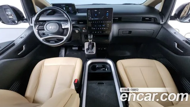 Hyundai Staria 2022 thumb 7
