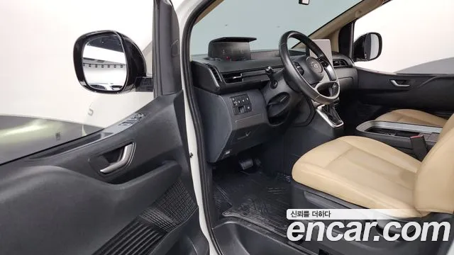 Hyundai Staria 2022 thumb 10