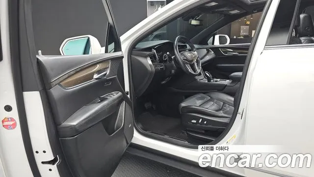 Cadillac XT5 2019 thumb 10