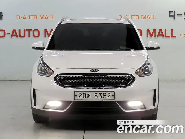 Kia Niro 2017 thumb 2