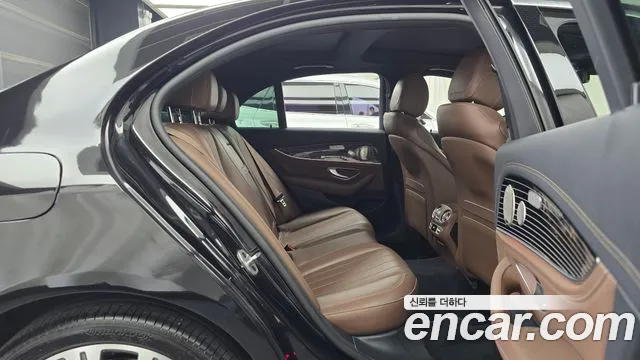 Mercedes-Benz E-Класс 2021 thumb 12