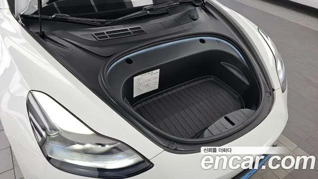 Tesla Model 3 2022 thumb 6