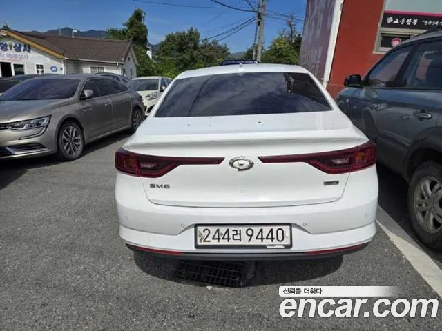 Renault-KoreaSamsung Megane 2019 thumb 5