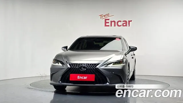 Lexus ES 2023 thumb 3